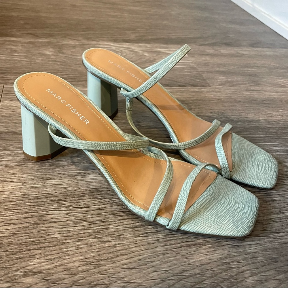 Marc Fisher Aliana Square Toe Sandal Block Heel - Picture 2 of 13